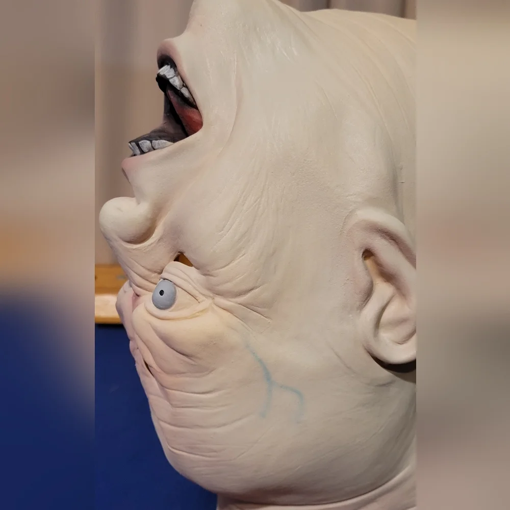 Upside Down Mask
